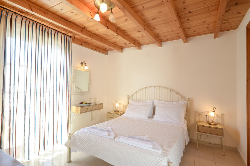 Antony Suites (Adults Only) Naxos City Exterior foto